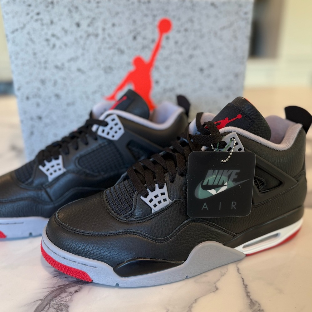 Jordan Air Retro Sneakers - Black and Gray